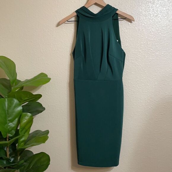 Harlyn halter dress - Picture 2 of 9